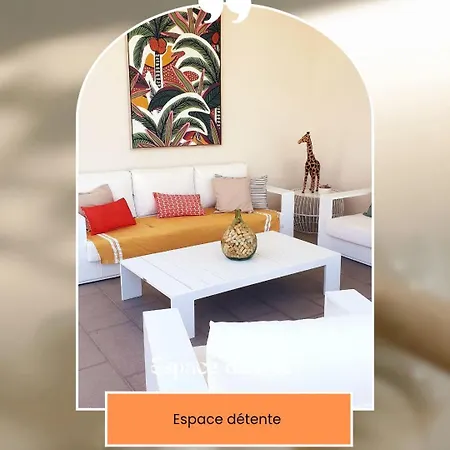 Les Poissons Rouges فندق مبيت وإفطار 3*